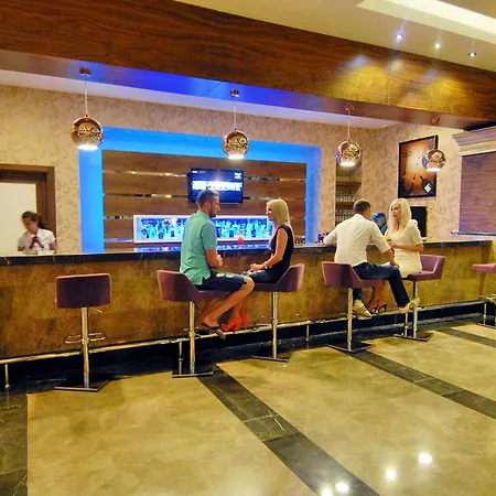 Szálloda Dizalya Palm Garden 5*