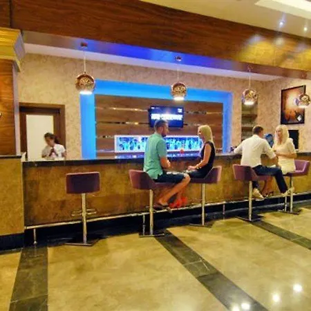 Dizalya Palm Garden 阿拉尼亚