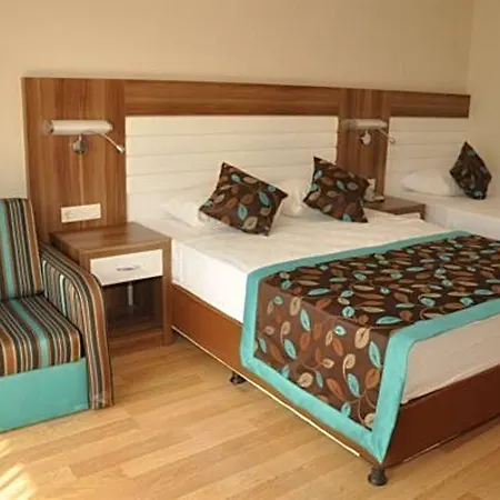 מלון Dizalya Palm Garden אלאניה